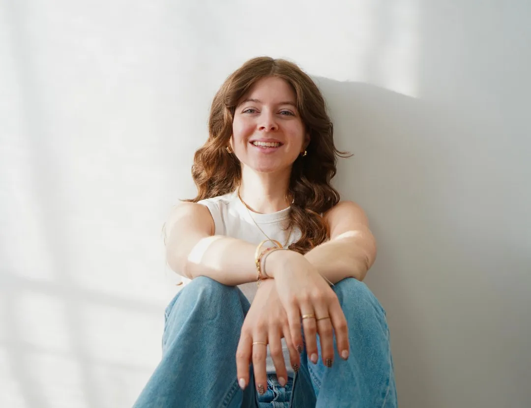 Manon Pelletier, fondatrice de Solya Creative, souriante